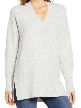 Halogen Light Gray Ribbed V-Neck Sweater Size Small